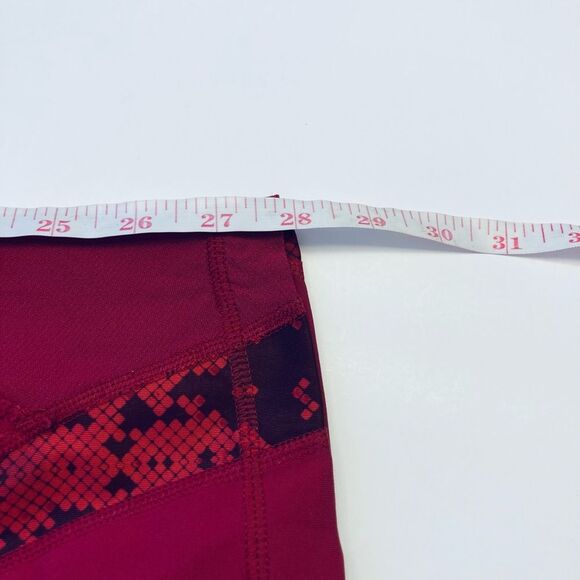 Lululemon x SoulCycle Run Pace Crop Snakeskin Legging Cranberry Red Skull Size 6 - Picture 10 of 12